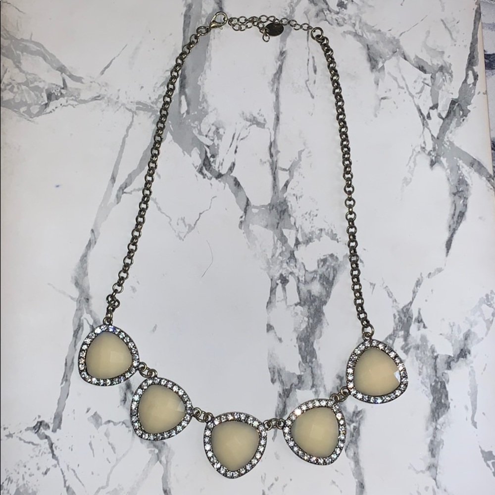 Statement piece necklace